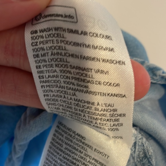 H&M Women’s Denim Blouse - Picture 4 of 6